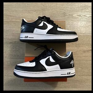 Nike Air Force 1 low (terror squad edition) men size 10 used excellen condition